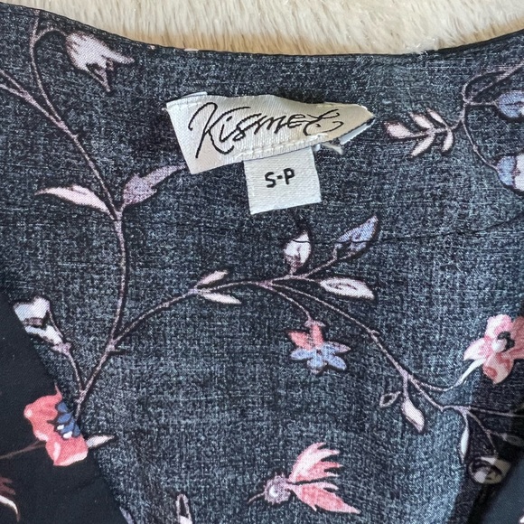 Kismet Black Floral Tunic - Size Small - Picture 4 of 6